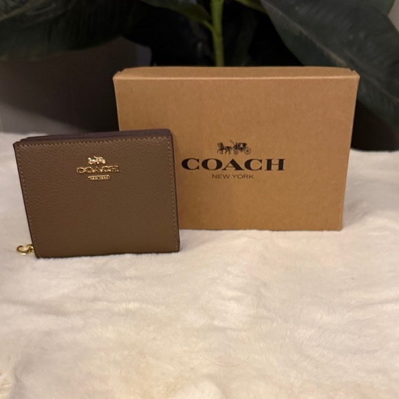 Coach Handbags - Coach Snap Wallet in Dark Stone